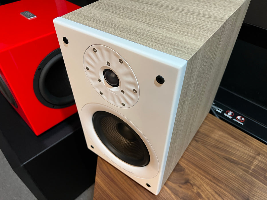 Starke Sound Beta7 Speaker (Pair) 7“ BookShelf (Oak Ebony Black / Euro Oak White / Aoki Flaxen Grey)